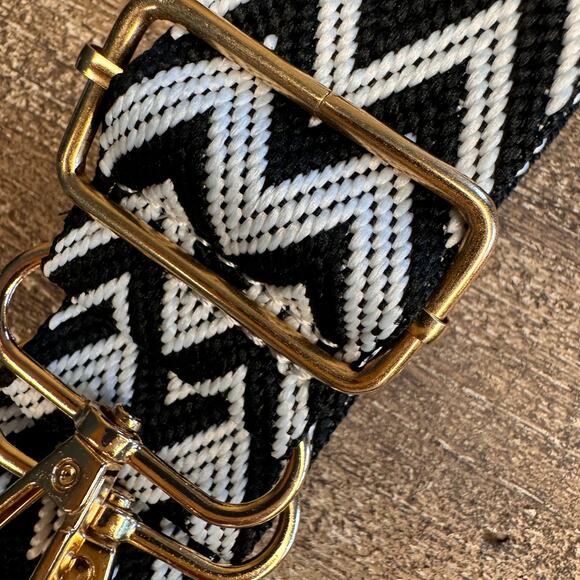 Black White Chevron Purse Strap Adjustable Crossbody Guitar Strap NEW FAST SHIP - Picture 4 of 4